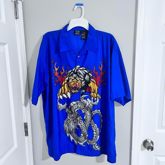 TD By Priority Male - 90’s Dragon & Doberman Graphic  Button Down Shirt - Picture 1 of 6